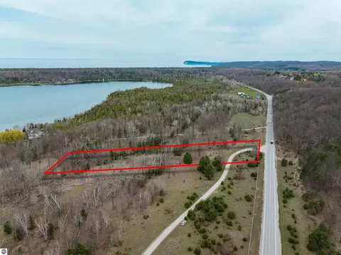 S M-22, Cedar, MI 49621