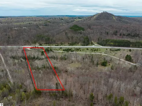 S M-22, Cedar, MI 49621
