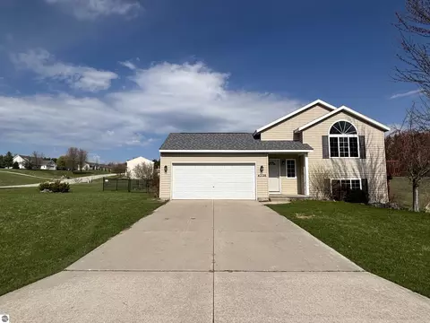 4226 Harr Dr, Traverse City, MI 49685