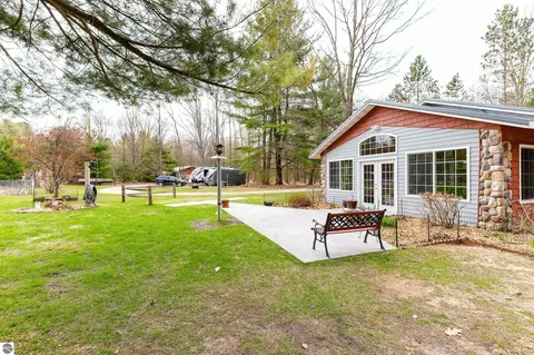 20802 E Trails End Trl, Interlochen, MI 49643