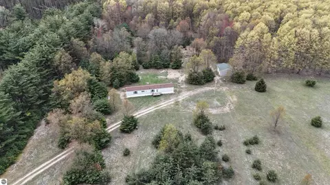 View/Area - 7274 S Forward, Mcbain, MI 49657 photo 6 of 18