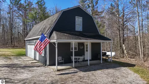 10518 Timberline Dr, Elmira, MI 49730