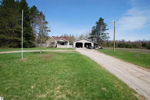 2317 E Sage Lake Rd, Lupton, MI 48635