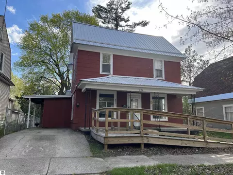 821 Cotey, Cadillac, MI 49601