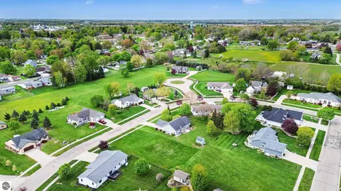 View/Area - 513 Westwind Ln, Ithaca, MI 48847 photo 2 of 2