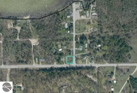 6669 E Fouch Rd, Traverse City, MI 49684
