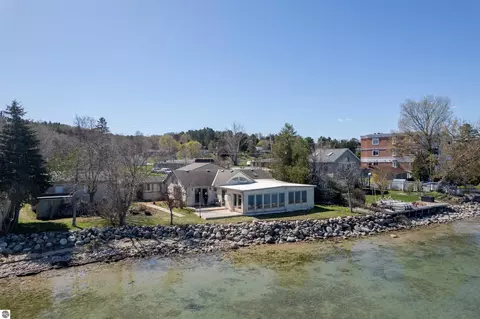 5271 Us-31 N, Williamsburg, MI 49690