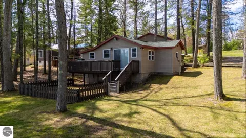 7796 Jose Lake Dr, South Branch, MI 48761