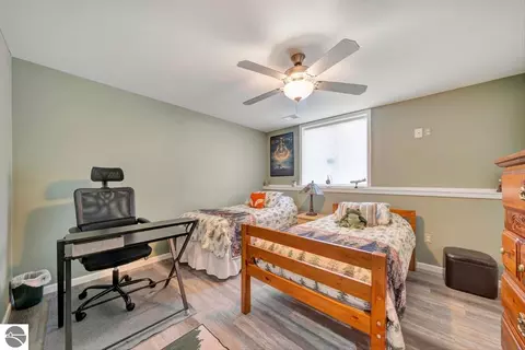 Bedroom - 1693 Manchester Way, Gladwin, MI 48624 photo 3 of 7