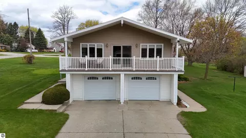 245 Sabina St, Mcbain, MI 49657