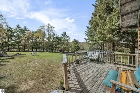 Exterior - 762 Hillcrest Dr, Boon, MI 49618 photo 2 of 4