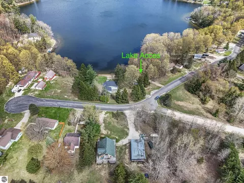View/Area - 762 Hillcrest Dr, Boon, MI 49618 photo 2 of 7