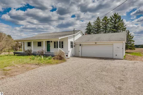 3122 N Campbell Rd, Rose City, MI 48654