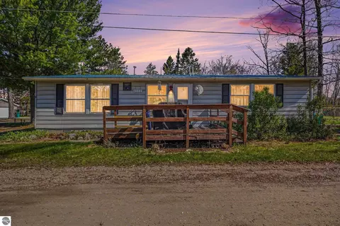 4997 Lucinda Dr, Prescott, MI 48756