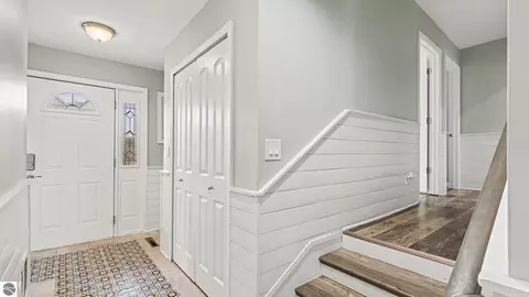 Entry Way - 4419 E State Rd, Hale, MI 48739 photo 1 of 2