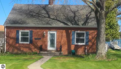 7880 W Cedar Lake Rd, Oscoda, MI 48750