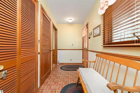 Entry Way - 1541 Maple Point Rd, Beaverton, MI 48612 photo 1 of 1