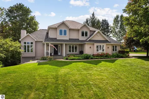 4869 Westchester Cmns, Traverse City, MI 49684