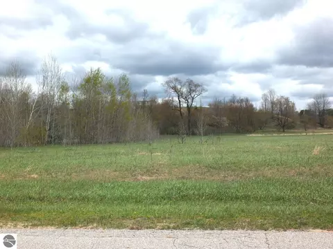 9273 Kingsfield Dr, Kingsley, MI 49649
