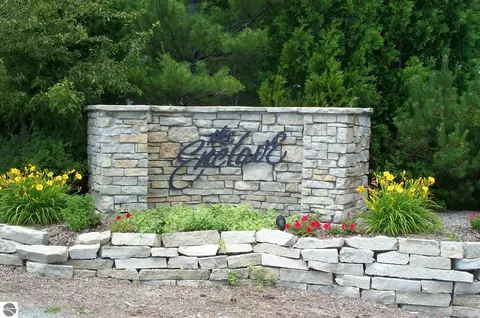 6342 Cedarmere, Traverse City, MI 49686