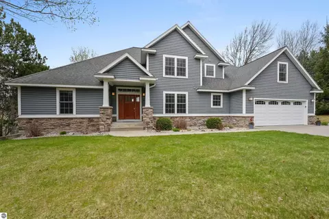 176 Farm Ln, Traverse City, MI 49696