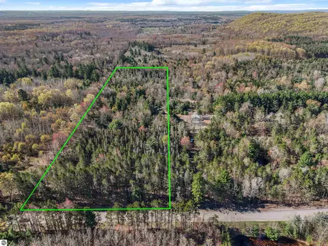000 Wallin Rd, Thompsonville, MI 49683