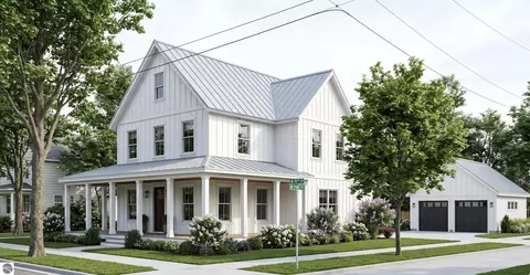 302 W Tenth St, Traverse City, MI 49684