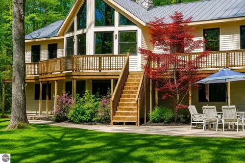 125 Dubonnet Trl, Interlochen, MI 49643