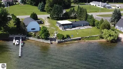 4472 Crescent Beach Rd, Onekama, MI 49675
