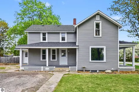 601 N Arcade St, Gladwin, MI 48624
