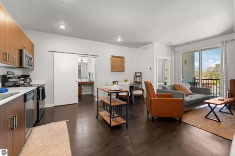630-306 S Garfield Ave #306, Traverse City, MI 49686