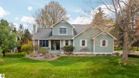 5084 Arrowhead Ct, Williamsburg, MI 49690