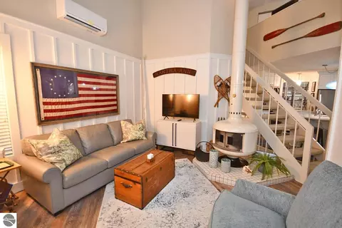 35 Hawks Nest, Glen Arbor, MI 49636