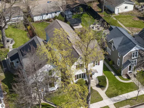 214 W Tenth St, Traverse City, MI 49684