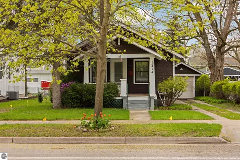 1314 S Union St, Traverse City, MI 49684