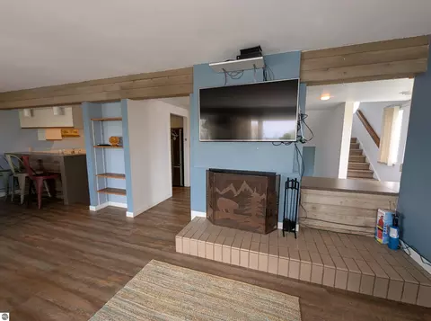 Living - 3091 Midshipman Dr, Au Gres, MI 48703 photo 2 of 5