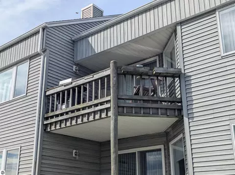Exterior - 3091 Midshipman Dr, Au Gres, MI 48703 photo 3 of 7