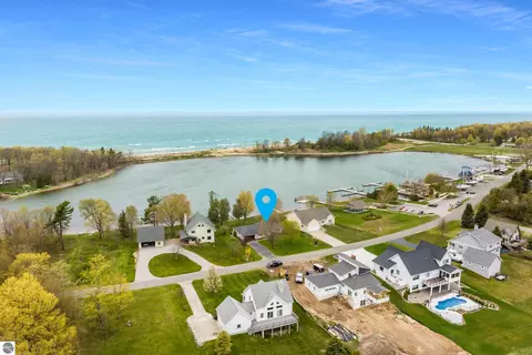 View/Area - 16950 First St, Arcadia, MI 49613 photo 3 of 7