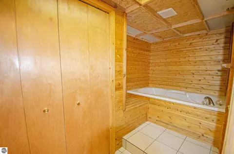 Bath - 16950 First St, Arcadia, MI 49613 photo 6 of 6
