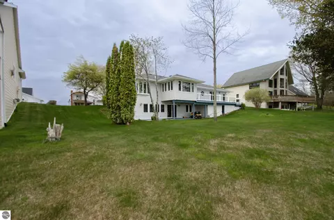 Exterior - 16950 First St, Arcadia, MI 49613 photo 5 of 7