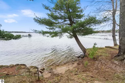 186 S Long Lake Rd, Traverse City, MI 49685