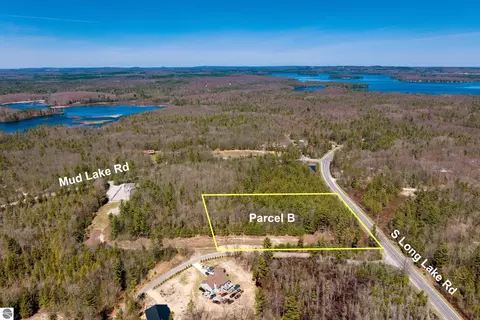 000 Mud Lake Rd, Interlochen, MI 49643