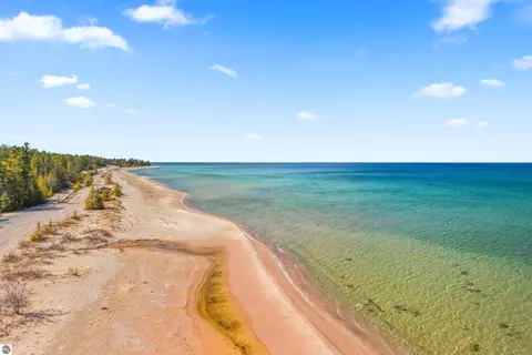 3998 N Us-23 N, Rogers City, MI 49779