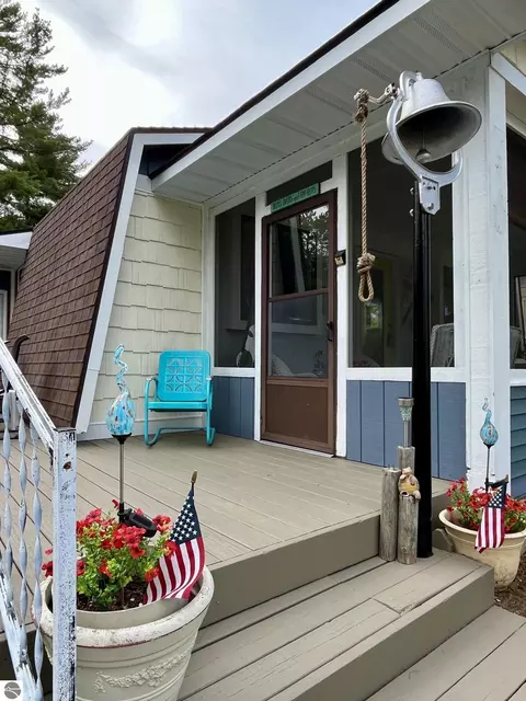 1710 Lillian Dr, National City, MI 48748