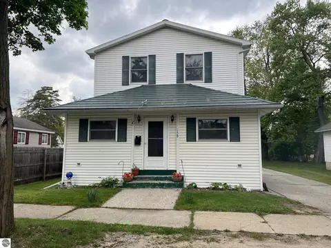 158 Moyer Ave, Alma, MI 48801