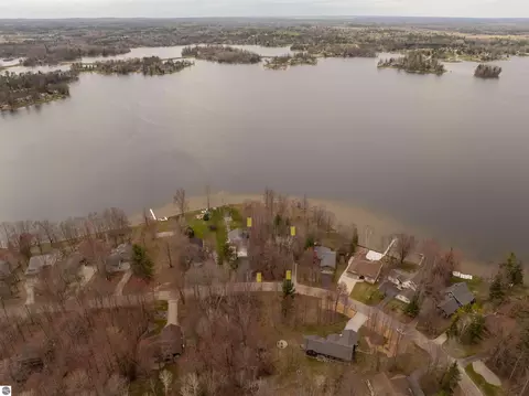Nn N Salisbury, Gladwin, MI 48624