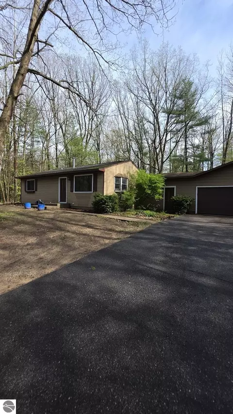 1301 Innwood N, Interlochen, MI 49643