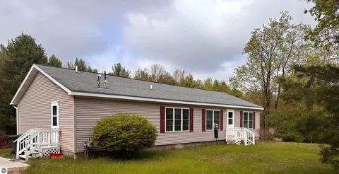 17536 Honor Hwy, Interlochen, MI 49643