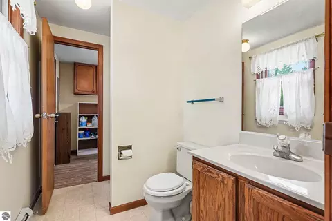 Bath - 6595 Wickert Rd, Hale, MI 48739 photo 1 of 4