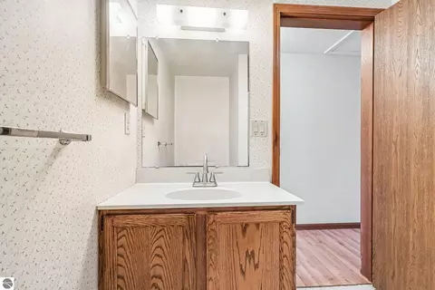 Bath - 6595 Wickert Rd, Hale, MI 48739 photo 4 of 4
